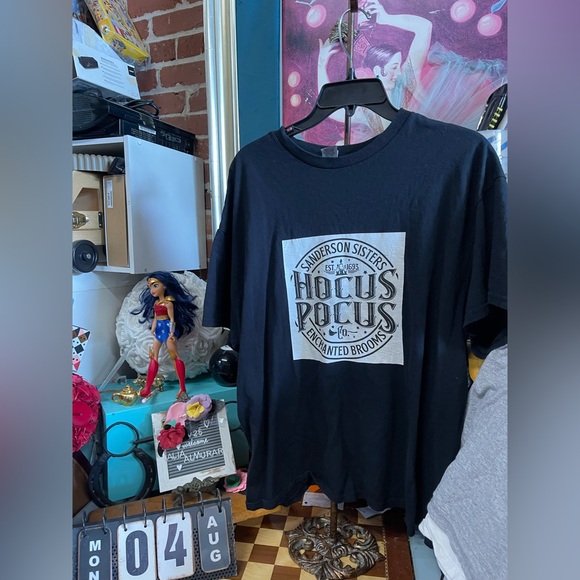 Hocus pocus - Picture 1 of 4